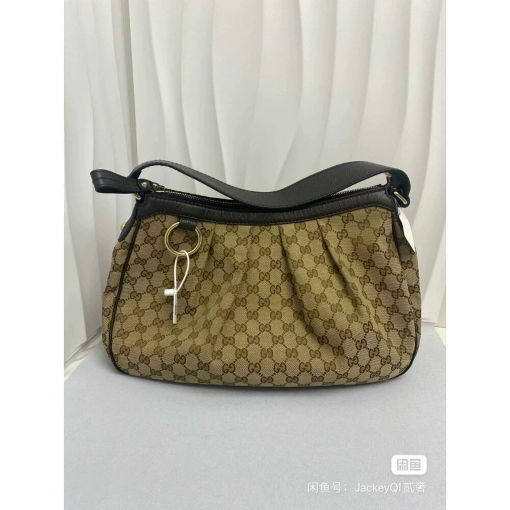 Gucci Women Pre-Loved Bag Very Good Condition